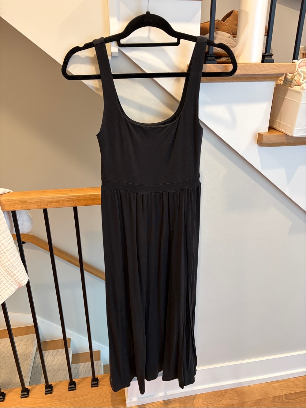 EUC ARITZIA WILFRED Market Slit Dress S Black Sleeveless